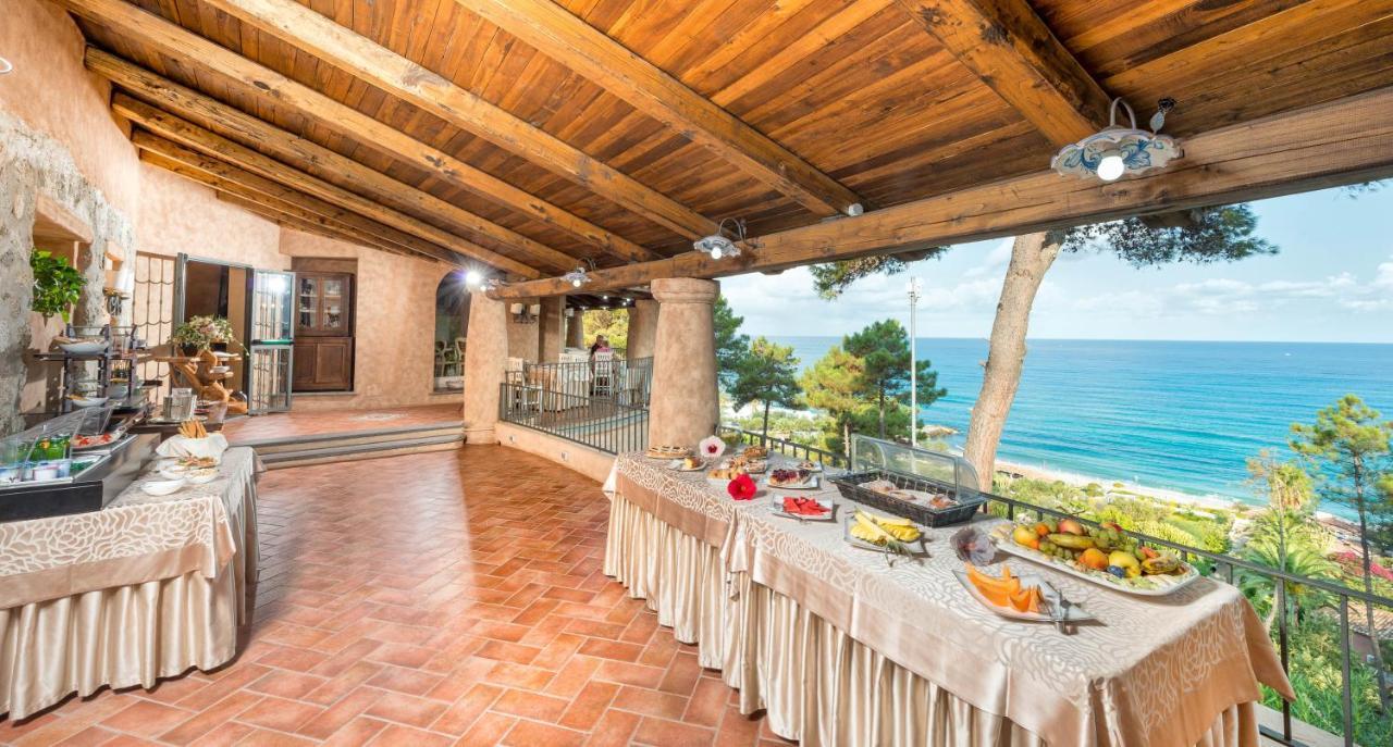 Hotel Porto Pirgos Parghelia Buitenkant foto