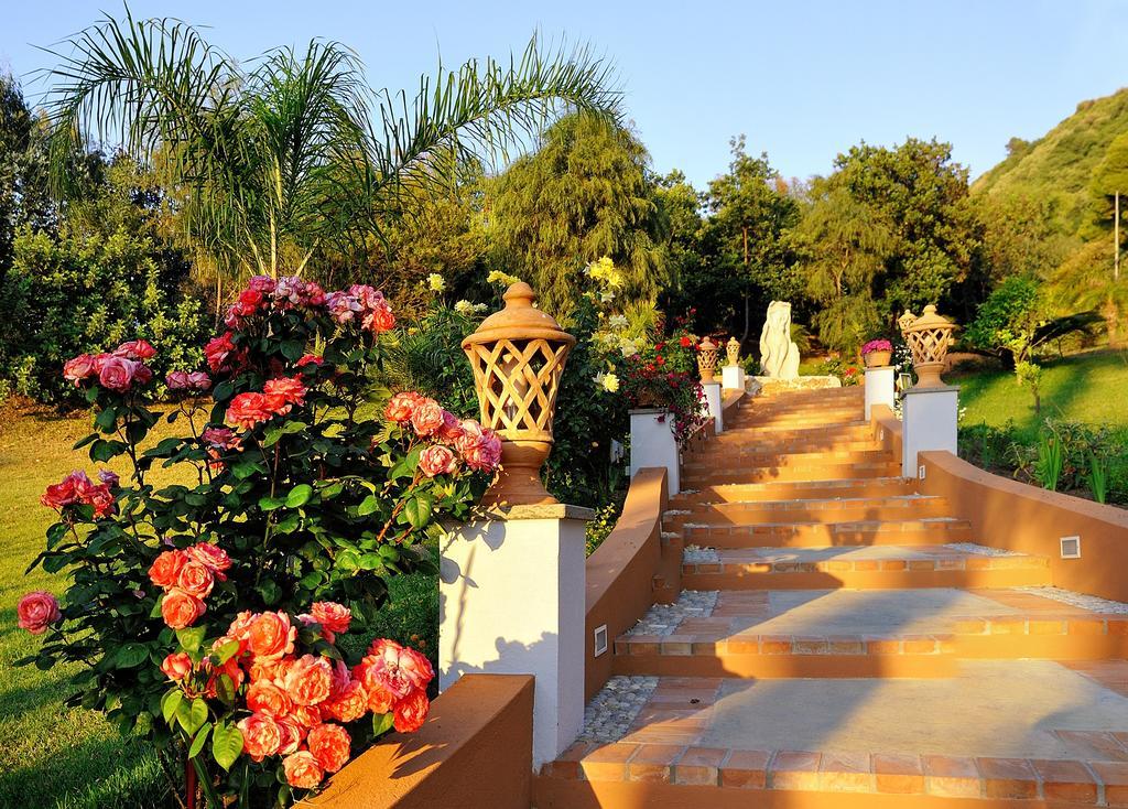 Hotel Porto Pirgos Parghelia Buitenkant foto