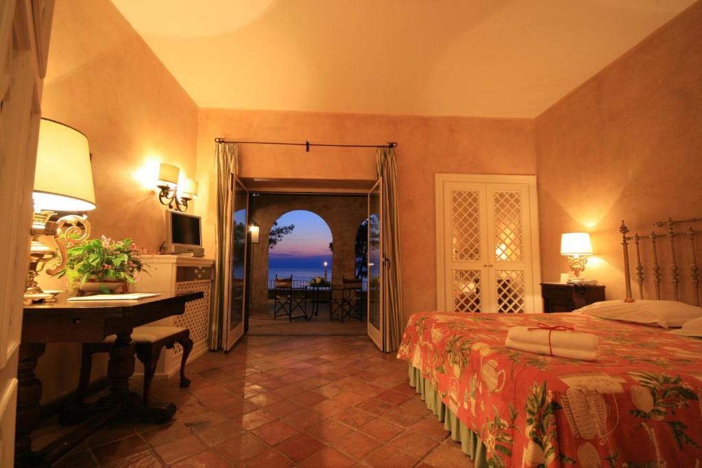 Hotel Porto Pirgos Parghelia Buitenkant foto