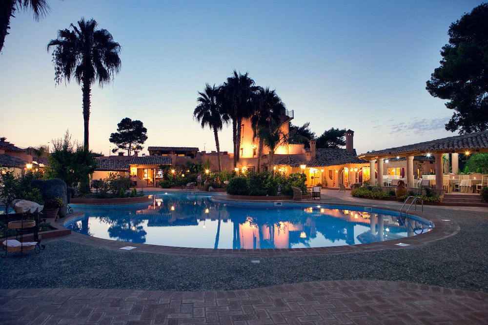 Hotel Porto Pirgos Parghelia Buitenkant foto