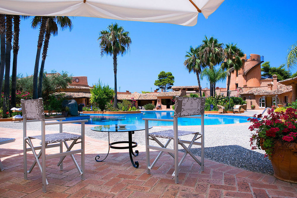 Hotel Porto Pirgos Parghelia Buitenkant foto