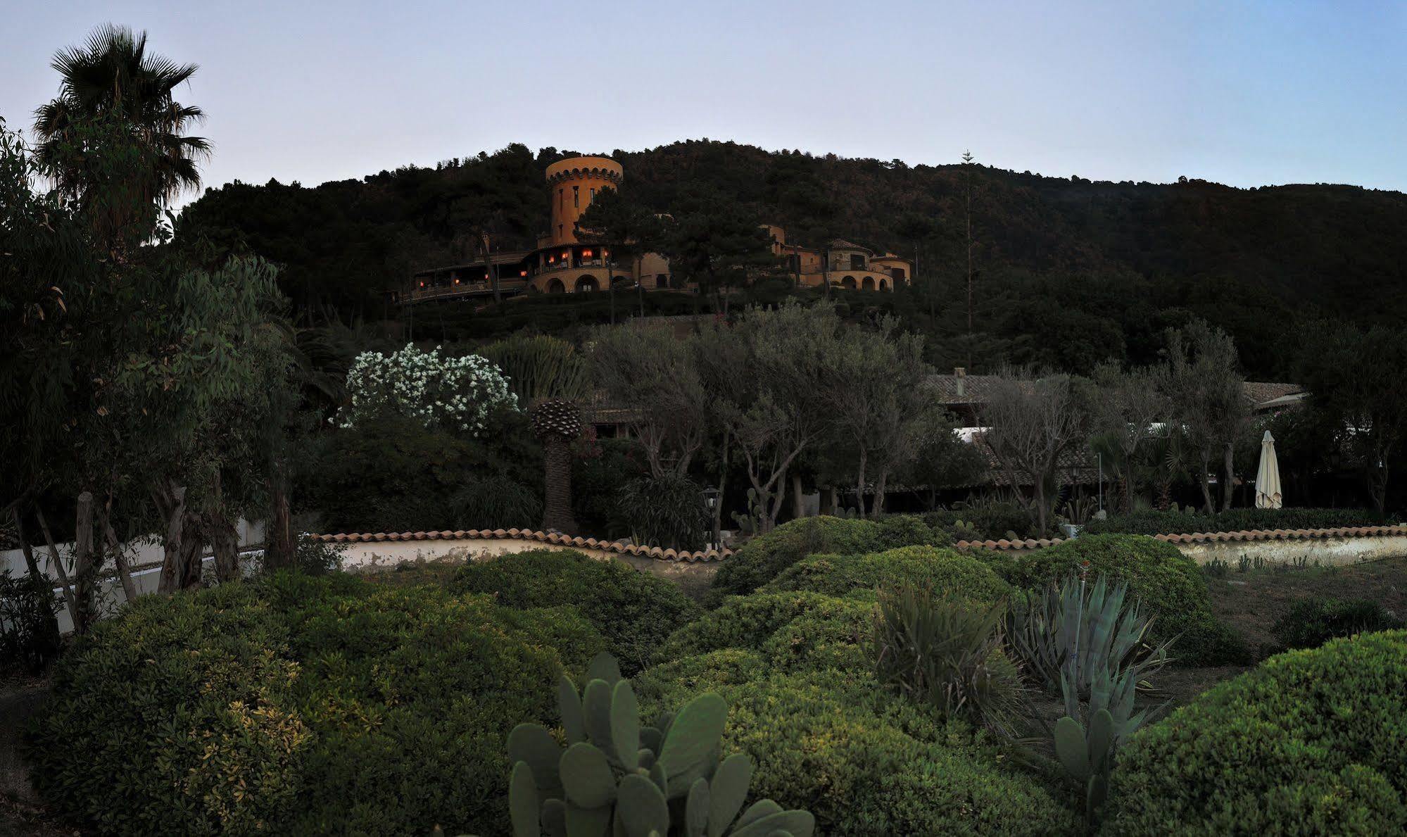 Hotel Porto Pirgos Parghelia Buitenkant foto